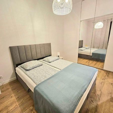 First -- Green Zoliborz Apartment 4 Warsaw Luaran gambar