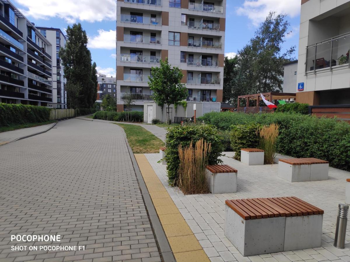 First -- Green Zoliborz Apartment 4 Warsaw Luaran gambar