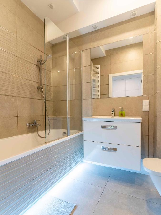 First -- Green Zoliborz Apartment 4 Warsaw Luaran gambar